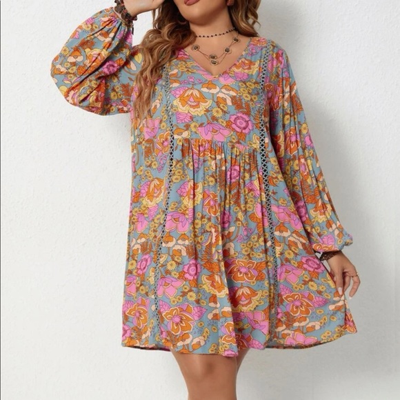 Boho Plus Size Floral Print Lace Trim Long Sleeve Dress - Picture 5 of 10